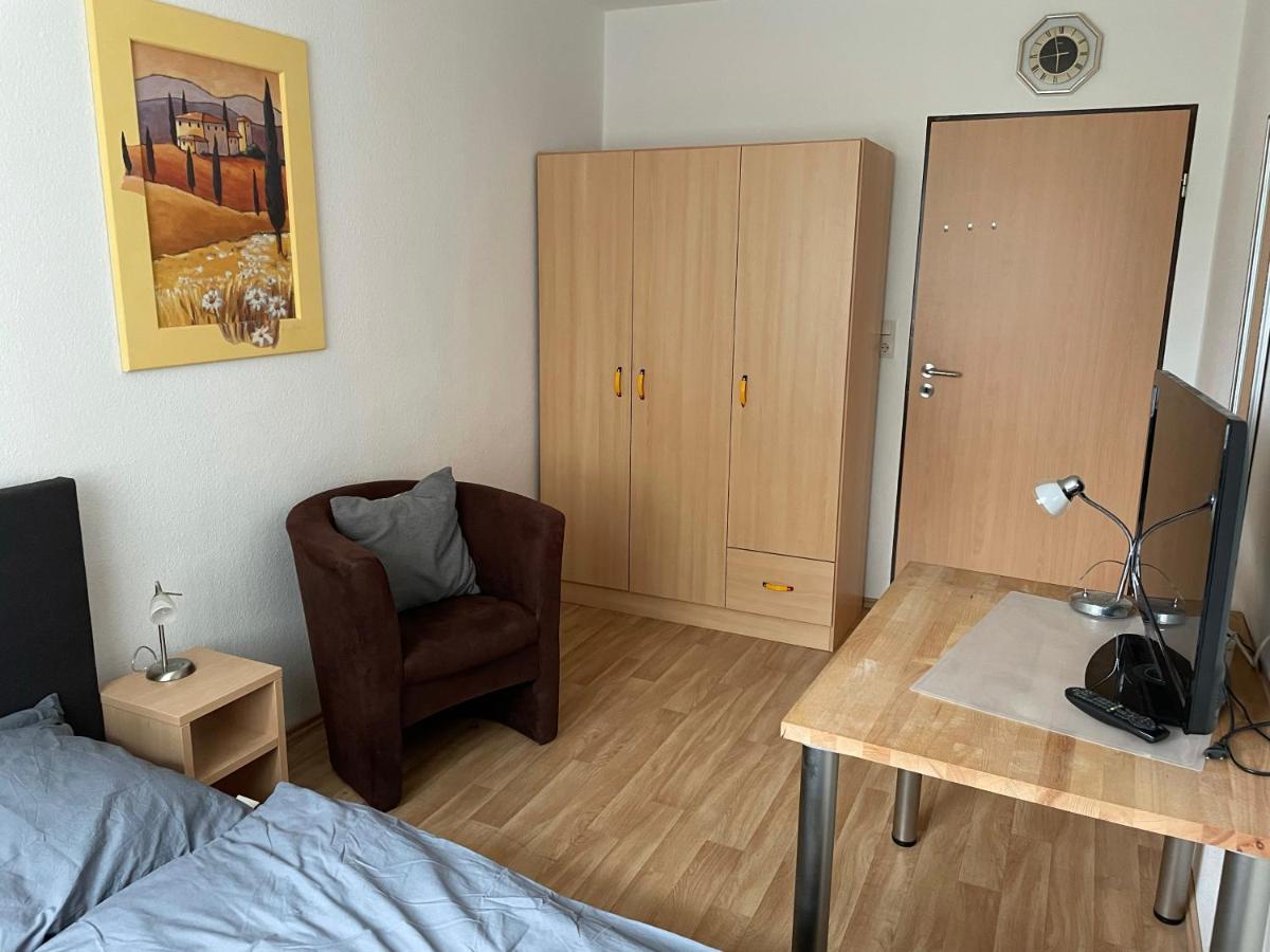 Schoene Einfache Ferienwohnung Mitten In Oldenburg Dış mekan fotoğraf