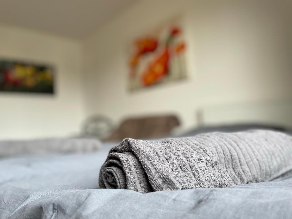 Schoene Einfache Ferienwohnung Mitten In Oldenburg Dış mekan fotoğraf